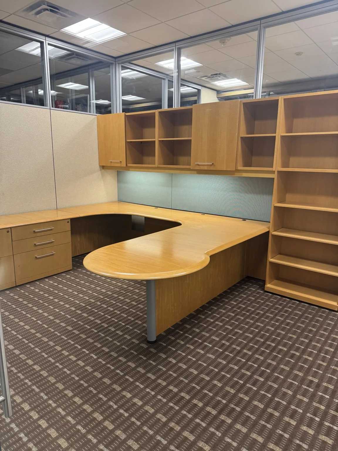 Private office cubicle